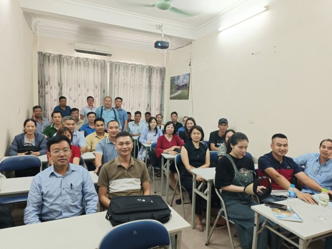 HÌNH ẢNH THỰC TẾ LỚP HỌC  QL Vận Tải